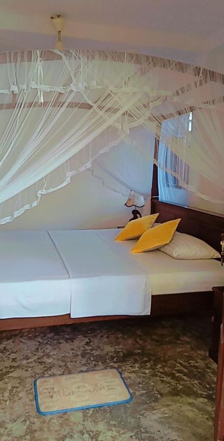 Hotel Shady Edge Unawatuna Exterior foto
